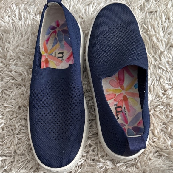 Born Solstice Slip-on Sneakers Women\'s Size 9 Navy it Knit Platform Shoes main image 8